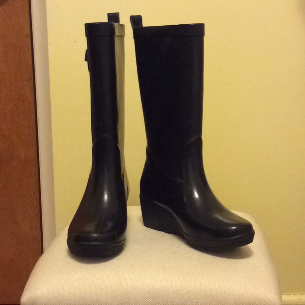 Rain boots